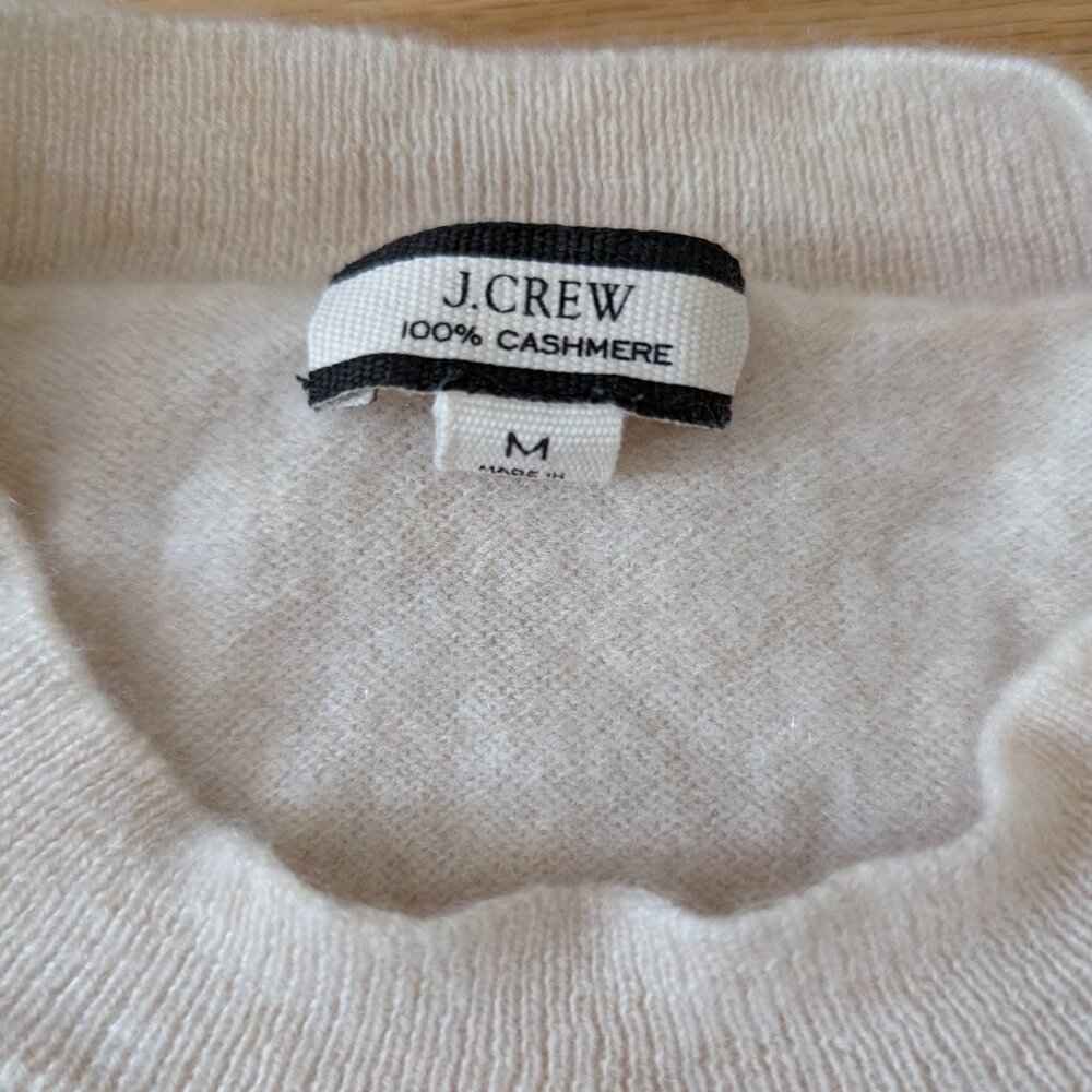 J Crew women's 100% cashmere crew neck sweater Size M